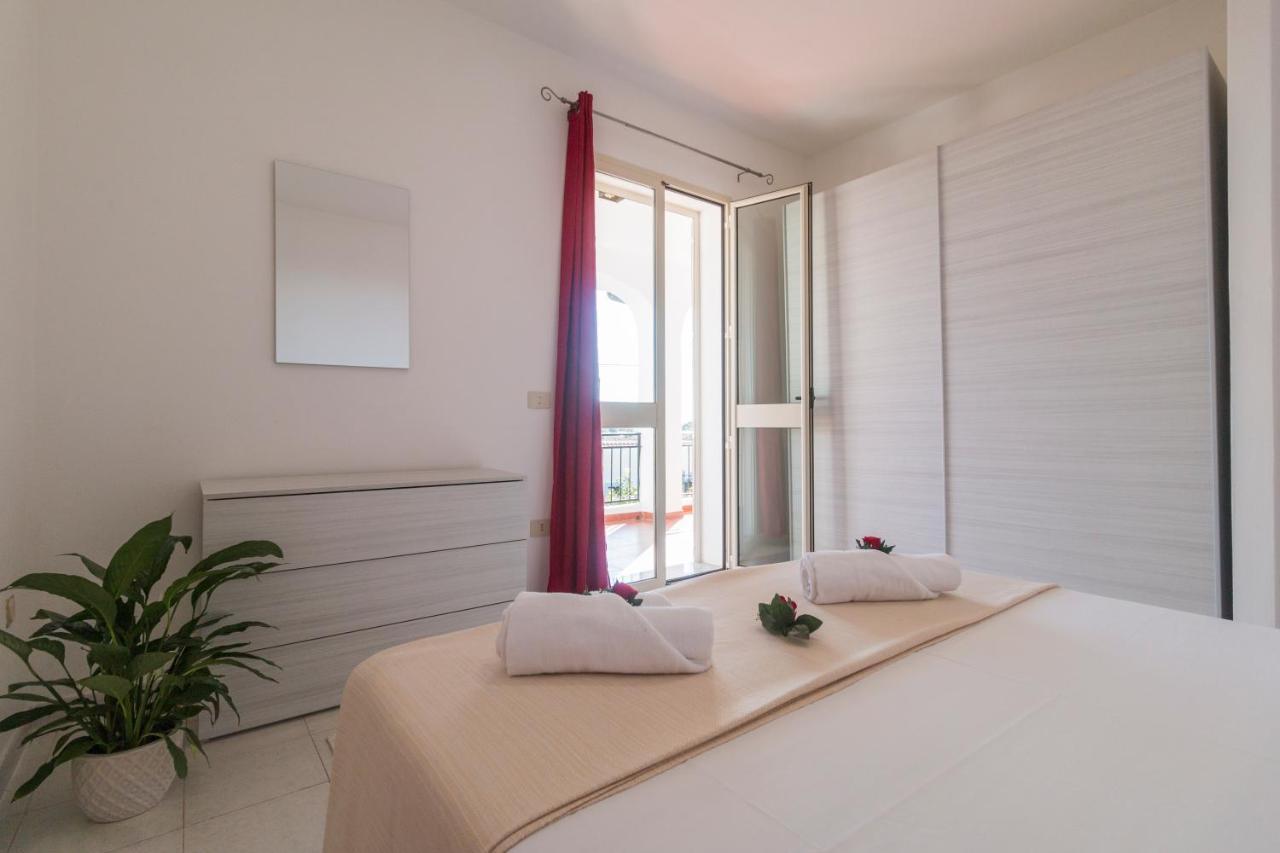 Suite Apartment La Punta Cala Gonone Exteriör bild