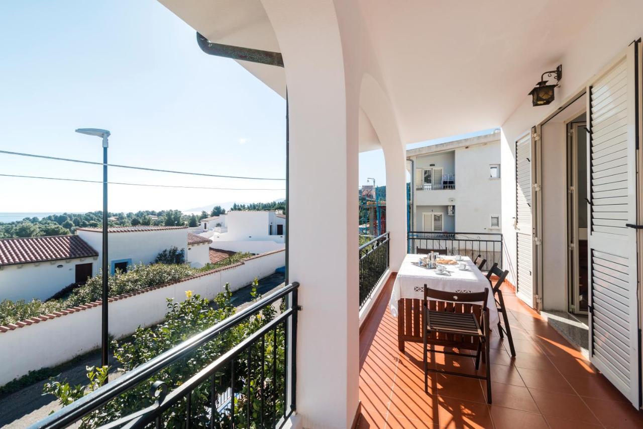 Suite Apartment La Punta Cala Gonone Exteriör bild