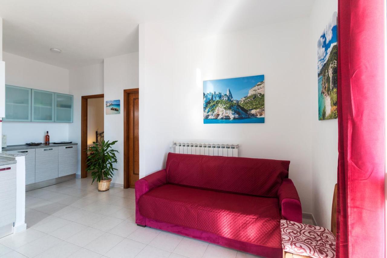 Suite Apartment La Punta Cala Gonone Exteriör bild