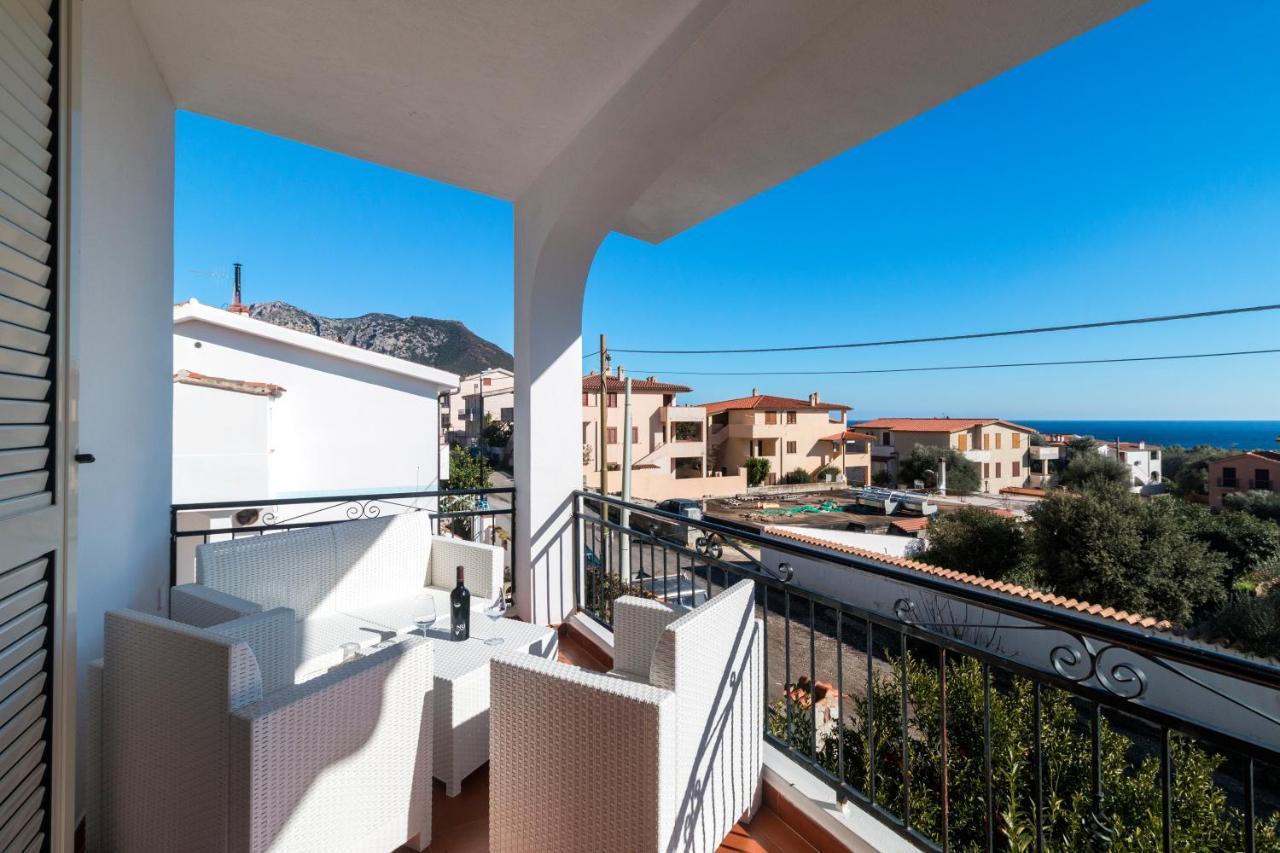 Suite Apartment La Punta Cala Gonone Exteriör bild