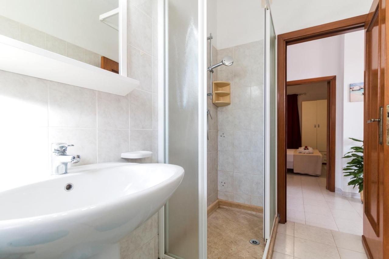 Suite Apartment La Punta Cala Gonone Exteriör bild